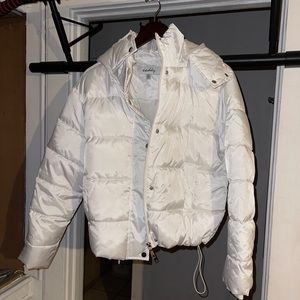 Sebby Women's White Puffer Jacket Hood Winter Warm Excellent Condition!